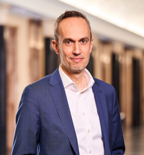 Dominik Papies